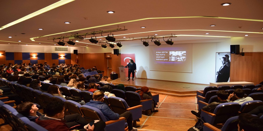 Beykoz Üniversitesi’nden “Toplumsal Cinsiyet Eşitliği” Konferansı