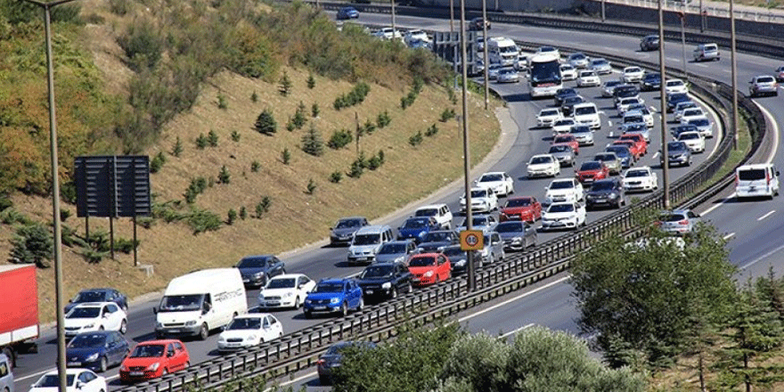  TEM Otoyolu'nda trafik durma noktasına geldi!