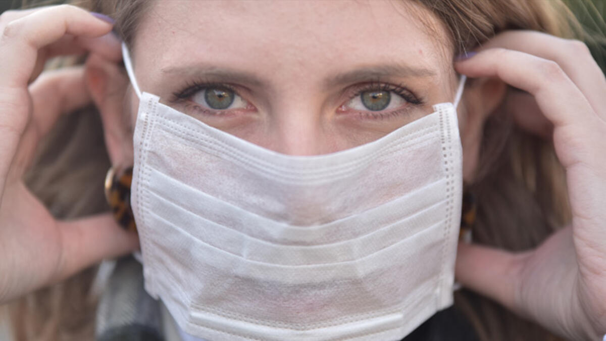 Çekler maske ile başardı